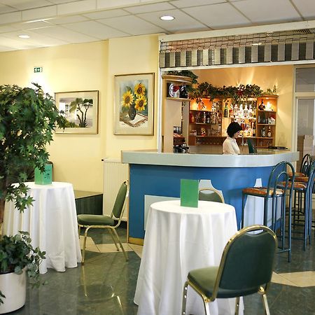 Hotel Bara Junior Budapest Restaurant billede