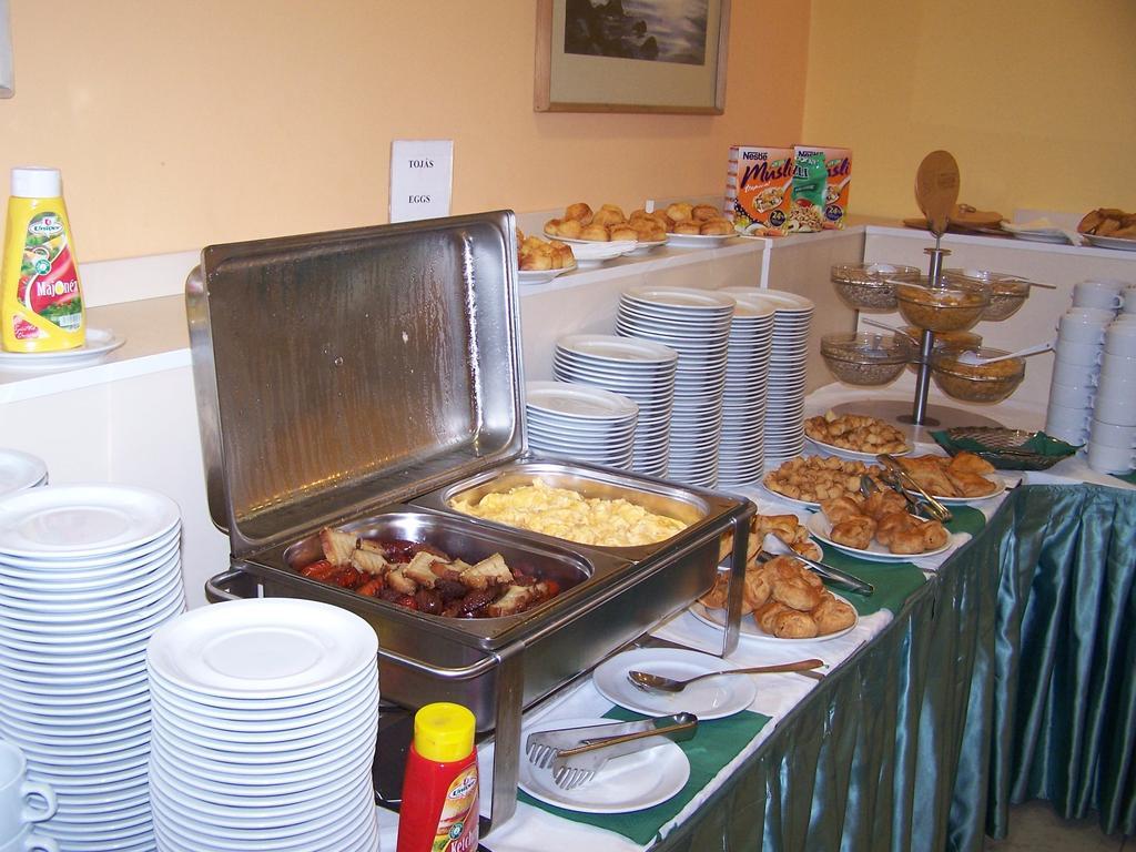 Hotel Bara Junior Budapest Restaurant billede