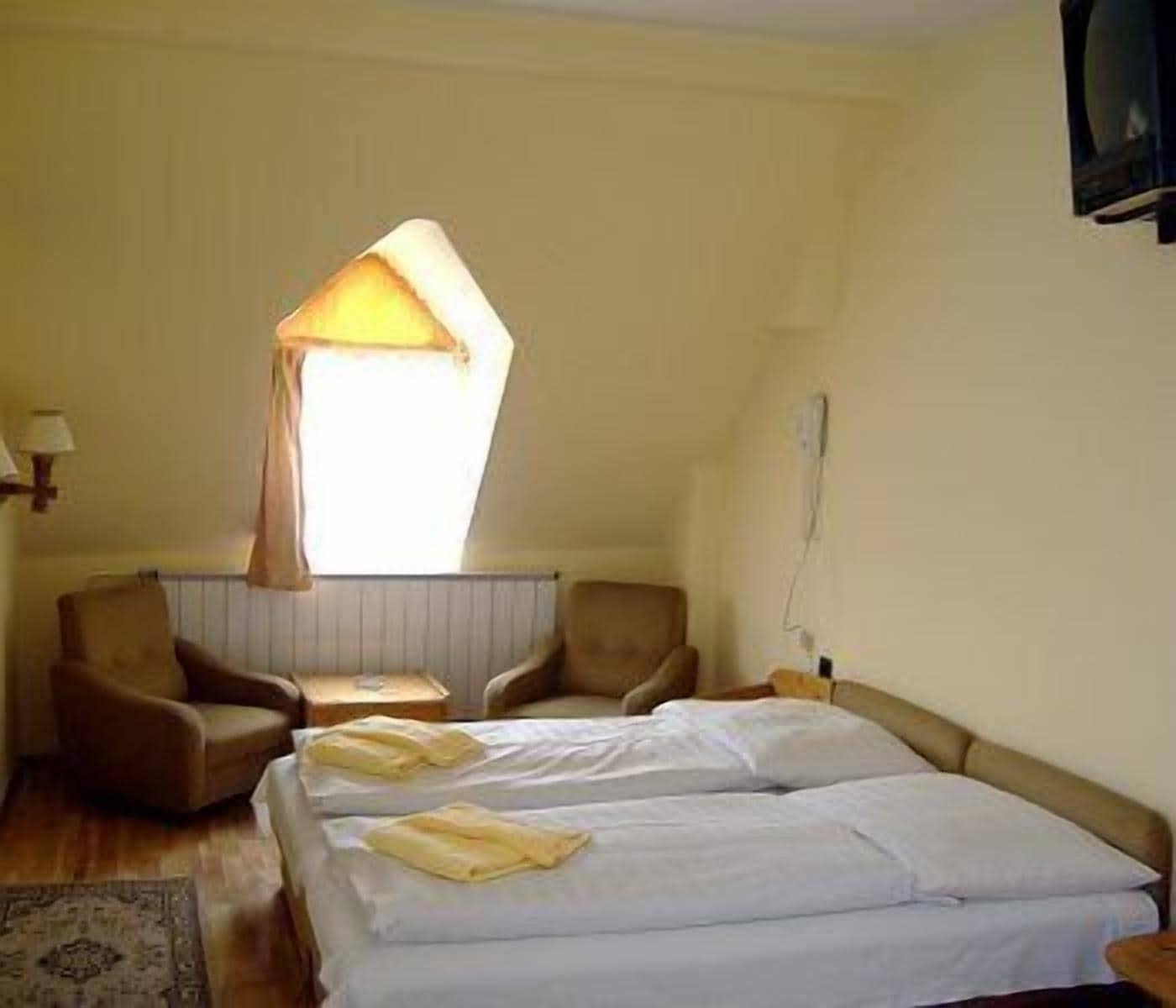 Hotel Bara Junior Budapest Eksteriør billede