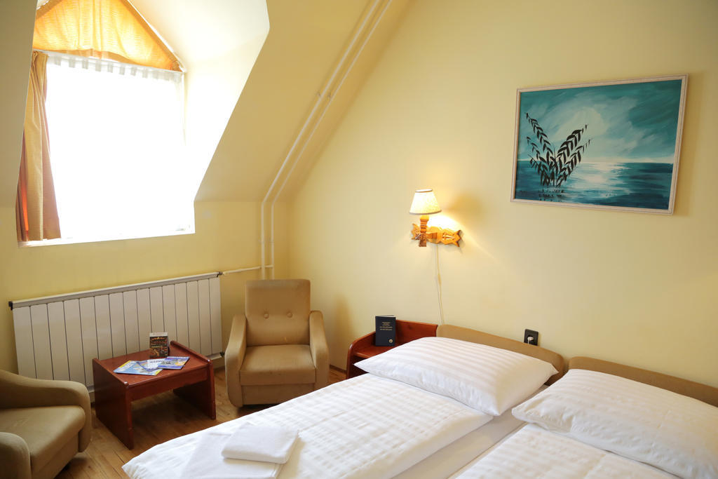 Hotel Bara Junior Budapest Eksteriør billede