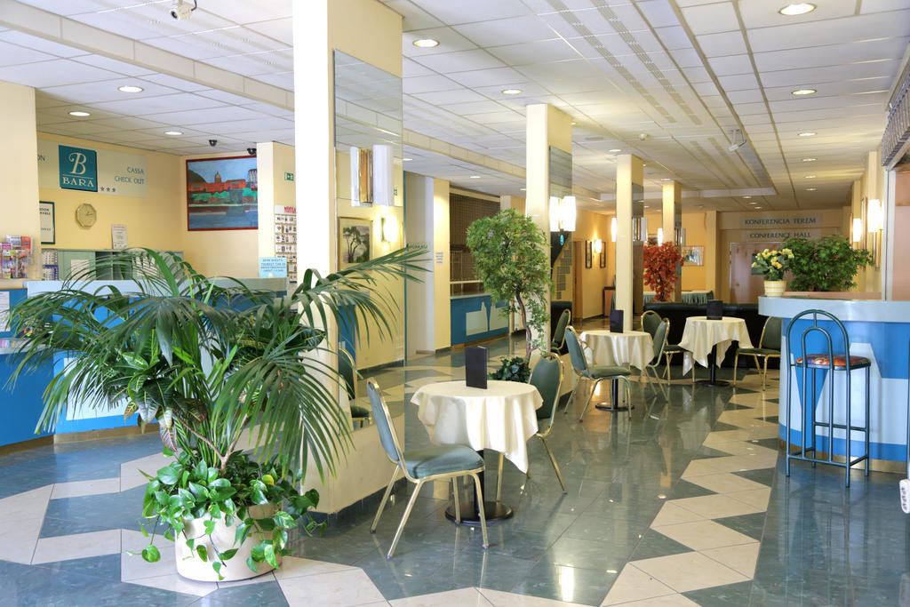Hotel Bara Junior Budapest Eksteriør billede